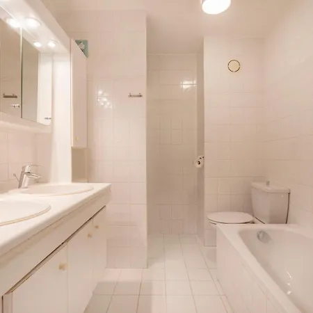 Quo Vadis 0501 - 2 Slaapkamers Tot 6p - Prachtig Zeezicht - Met Garage Koksijde