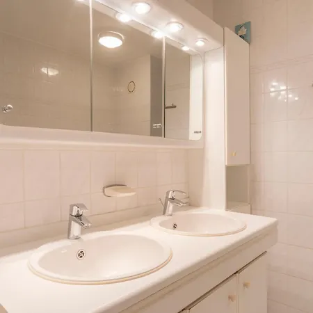 Quo Vadis 0501 - 2 Slaapkamers Tot 6p - Prachtig Zeezicht - Met Garage