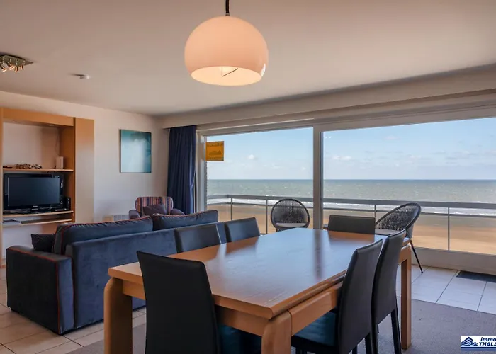 Quo Vadis 0501 - 2 Slaapkamers Tot 6p - Prachtig Zeezicht - Met Garage Koksijde